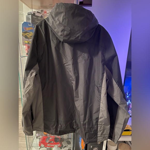 NEW Chevrolet Corvette Racing Official Team Rain Jacket (XL) + Hat Combo - Picture 5 of 13